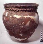 Nalezen ndoba - ojedinl typ sdlitn keramiky kultury se rovou keramikou